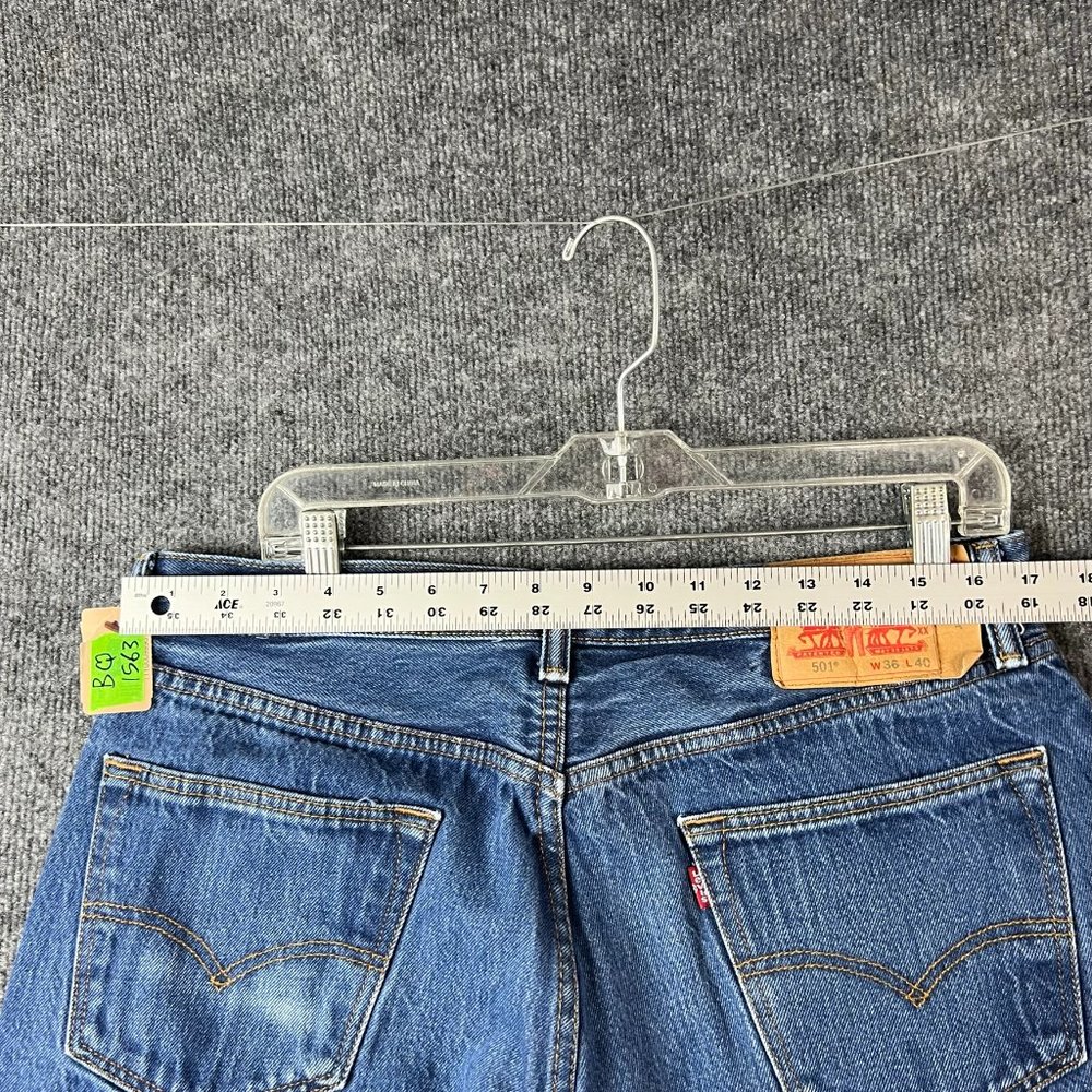 Levis Jeans 501 Men 34 Blue Straight Leg Button Fly Denim High Rise Casual 34x35 - Picture 7 of 11
